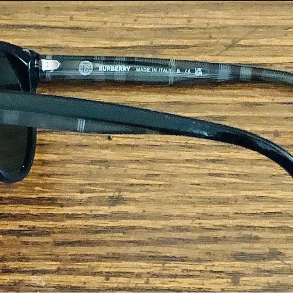 Burberry Black Round Women's Sunglasses